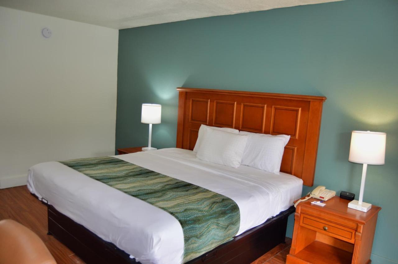 Hotel Days By Wyndham Near Hilton Head 2*